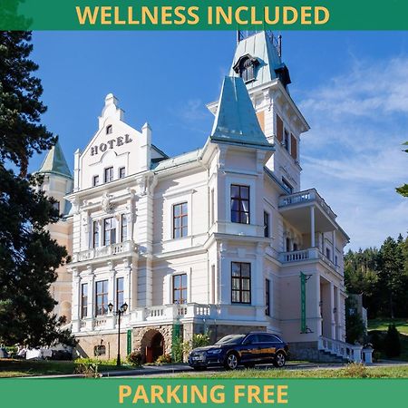 Hotel Chateau Cihelny 카를로비바리 외부 사진