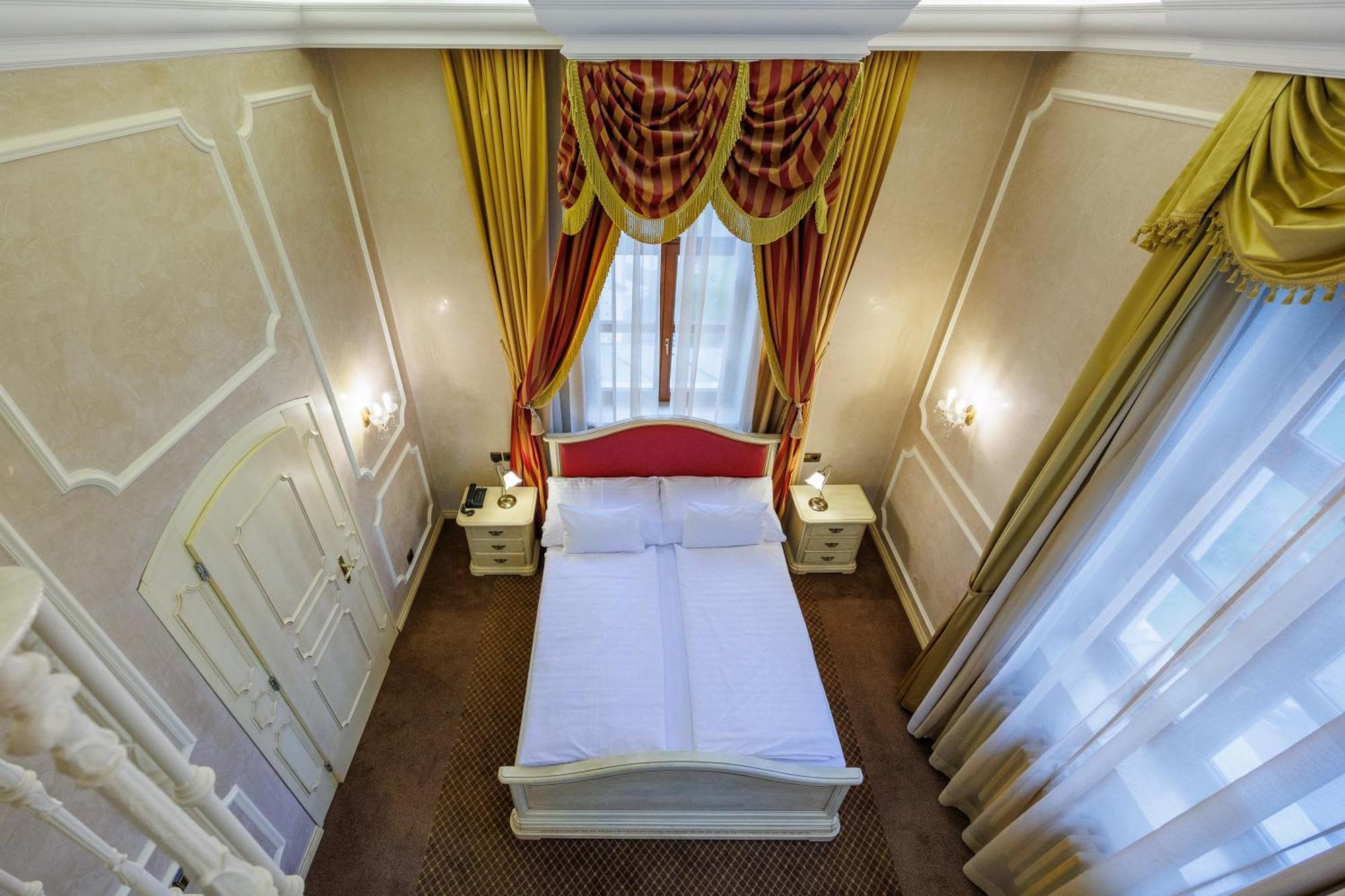 Hotel Chateau Cihelny 카를로비바리 외부 사진